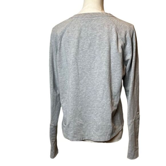Athleta Idyllwild Long sleeve Crewneck Sweatshirt Grey #138220 Size Medium - Picture 3 of 8